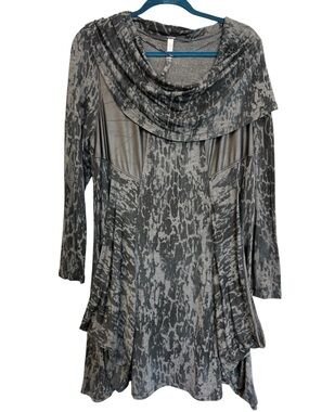 Kensie XL Gray Black Animal Print Cowl Neck Tunic Top Faux Leather Accents